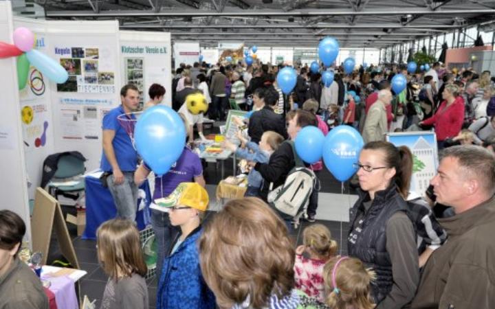 Infostände im Terminal