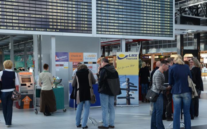 Am Flughafen Dresden