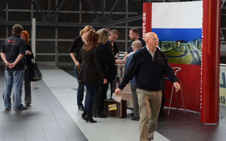 Am Flughafen Dresden