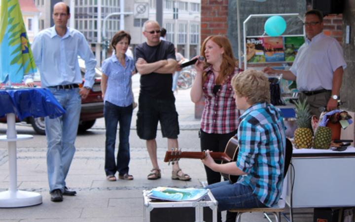 Das Neckermann Reisebüro feiert Geburtstag